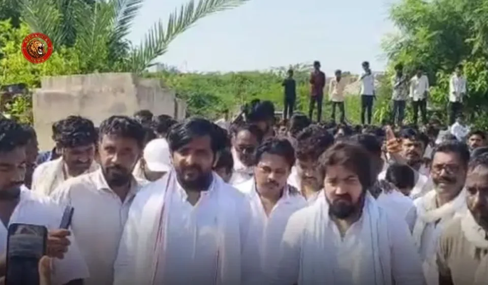 'Gujju Love Guru' Chandan Rathod